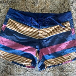 Patagonia board shorts great condition.